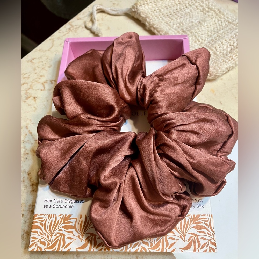 Curlfriend Collective XL silk scrunchie